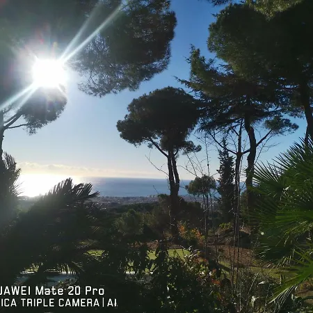 Lodge Maresme & Rosa *
