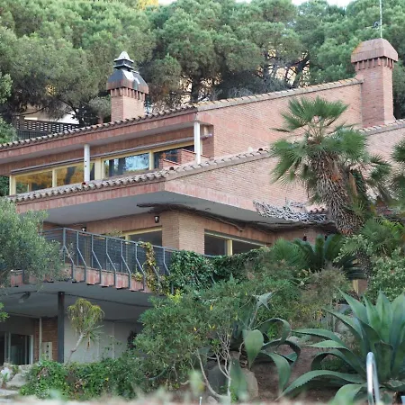 Lodge Maresme & Rosa Mataro