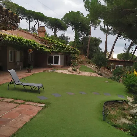 Lodge Maresme & Rosa Mataro