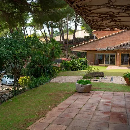 Maresme & Rosa Lodge