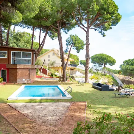 Maresme & Rosa Lodge