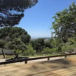 Maresme & Rosa Lodge *