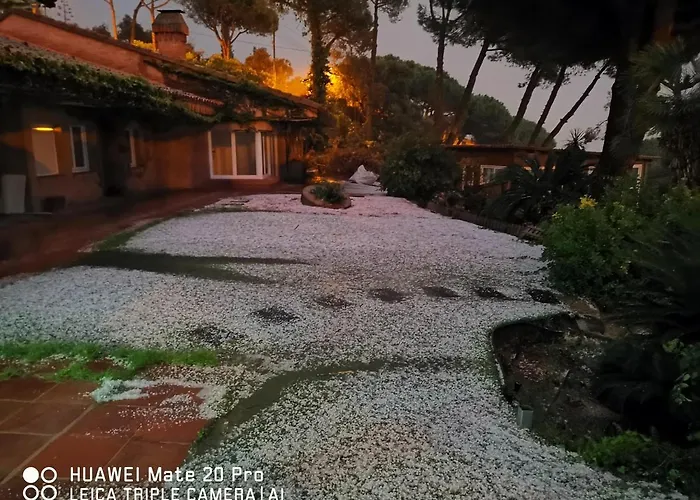 Maresme & Rosa Lodge