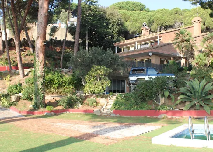 Maresme & Rosa Lodge