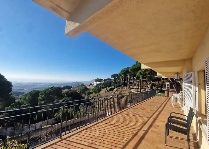 Maresme & Rosa Lodge